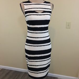 Love...ady Stretch Keyhole Sheath Sleeveless